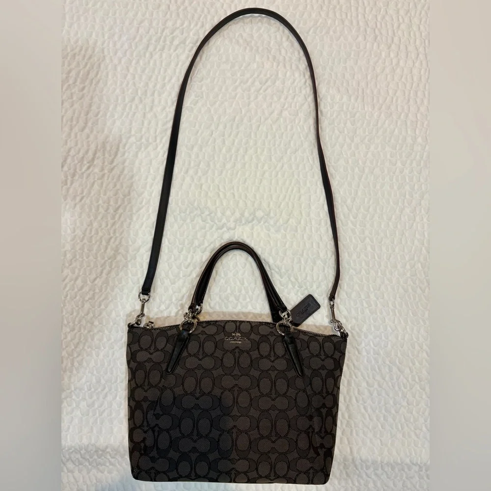 COACH Small Kelsey Satchel Signature Canvas Detachable Crossbody Strap GUC 🩶🤩🖤 - Picture 3 of 14